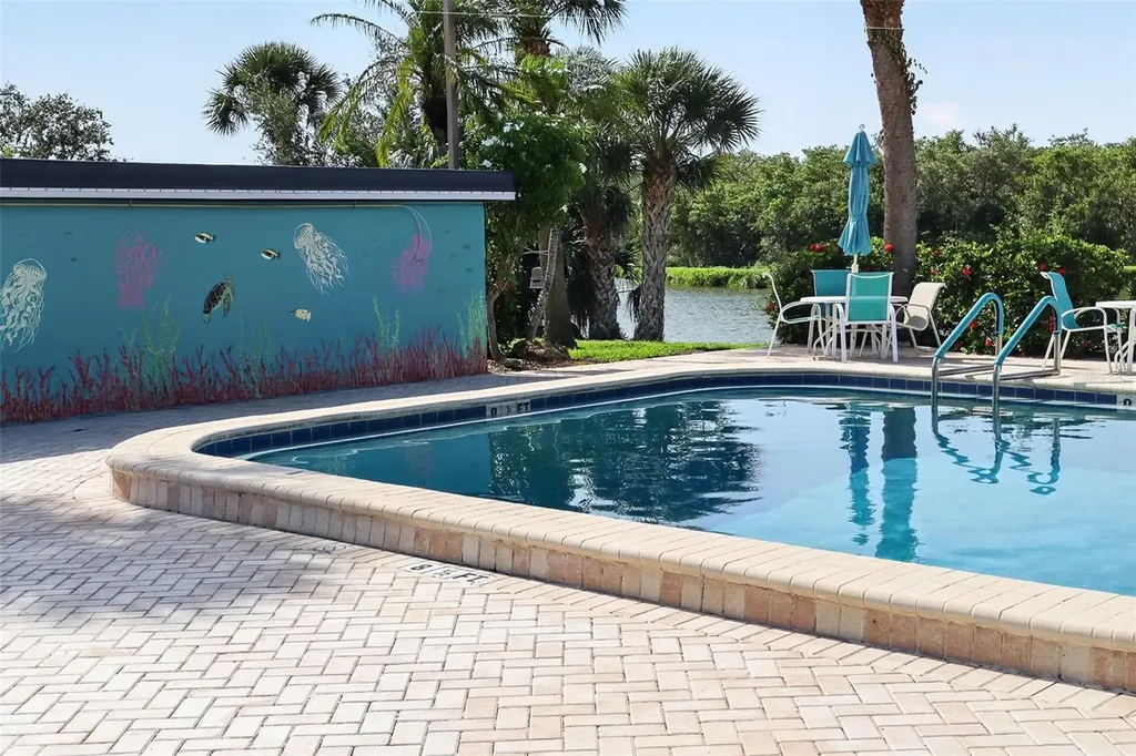 10038 62nd Terrace N St Petersburg FL 33708