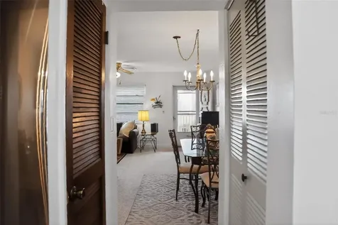 10038 62nd Terrace N St Petersburg FL 33708