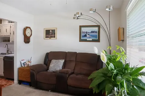 10038 62nd Terrace N St Petersburg FL 33708