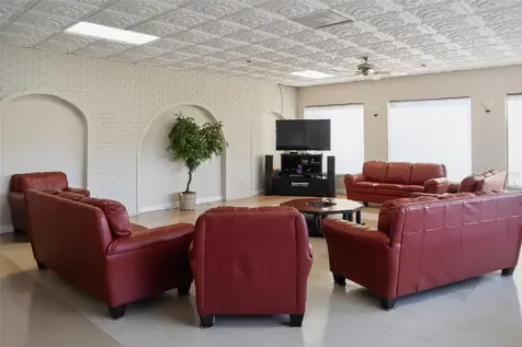 10038 62nd Terrace N St Petersburg FL 33708