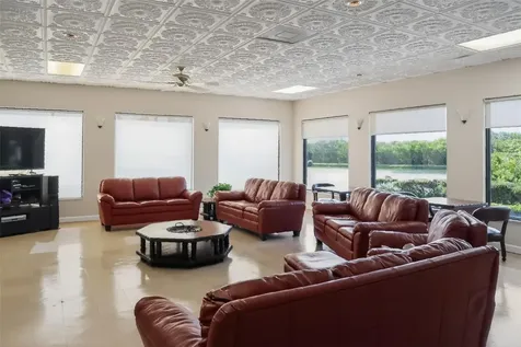 10038 62nd Terrace N St Petersburg FL 33708