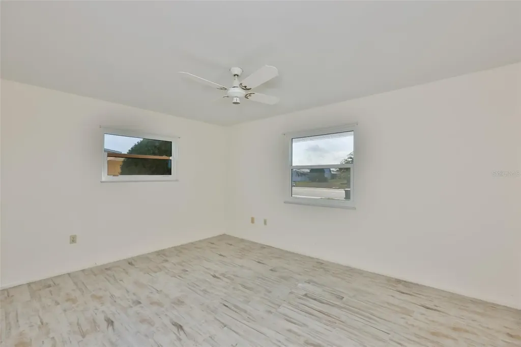 1216 Valley Forge Boulevard Sun City Center FL 33573