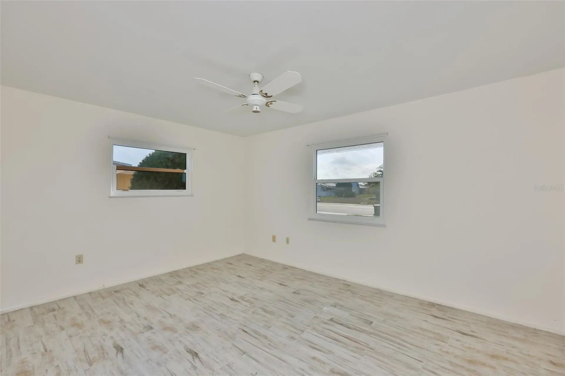 1216 Valley Forge Boulevard Sun City Center FL 33573