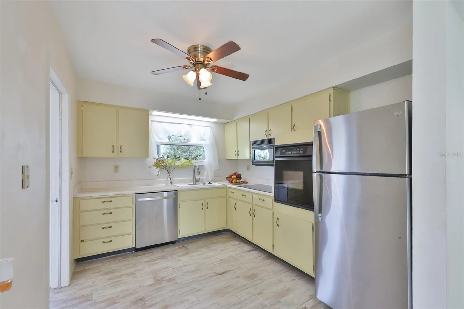 1216 Valley Forge Boulevard Sun City Center FL 33573