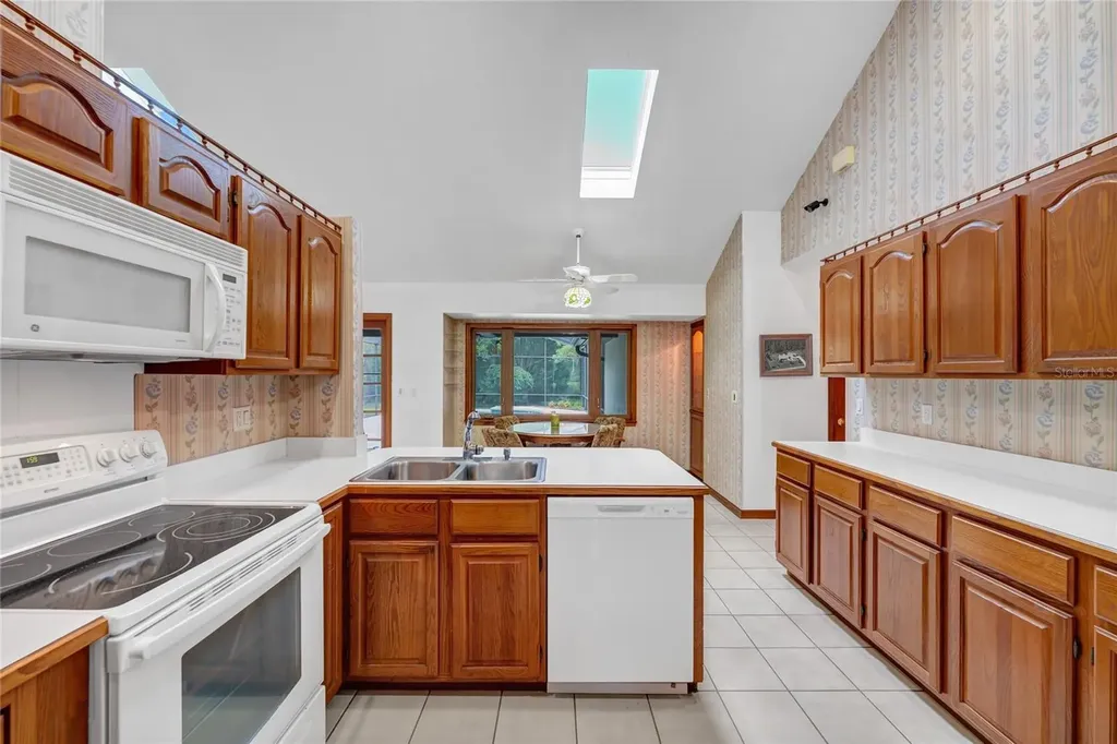 2798 Pickett Downs Drive Oviedo FL 32766