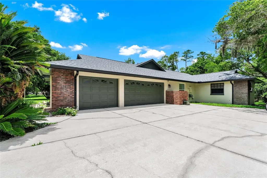 2798 Pickett Downs Drive Oviedo FL 32766