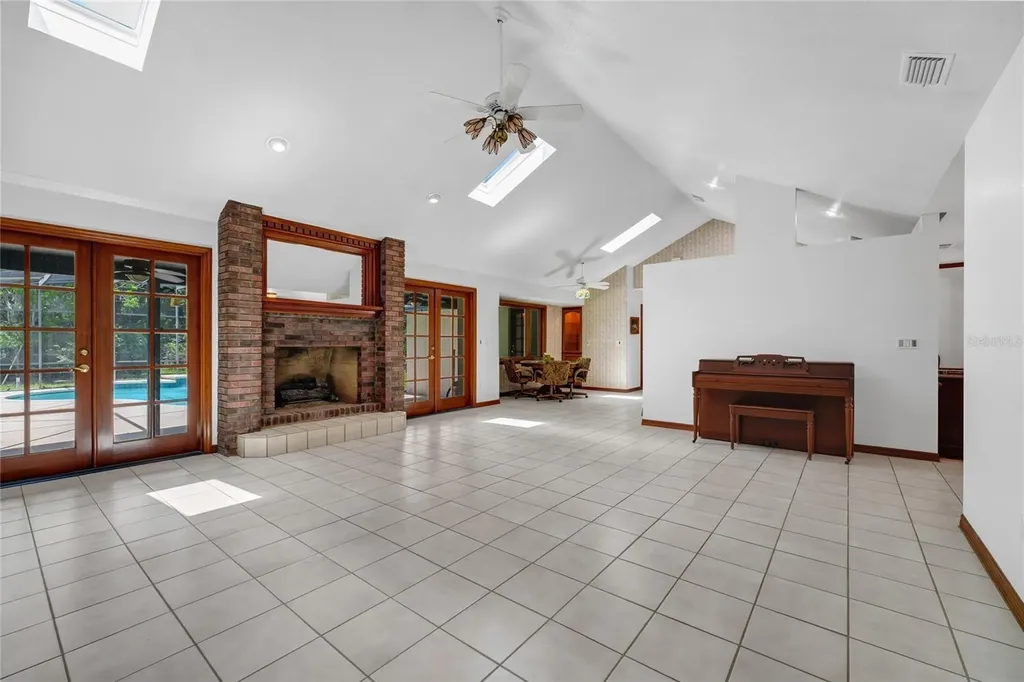 2798 Pickett Downs Drive Oviedo FL 32766