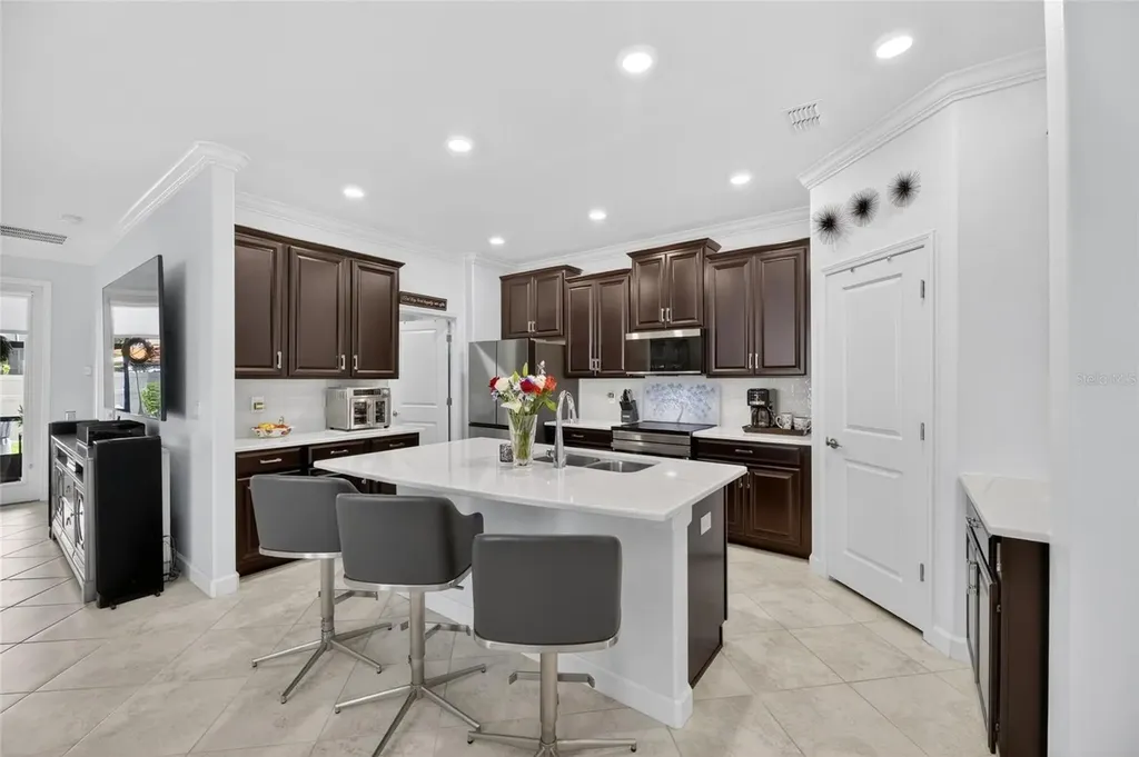 10802 Great Cormorant Drive Riverview FL 33579