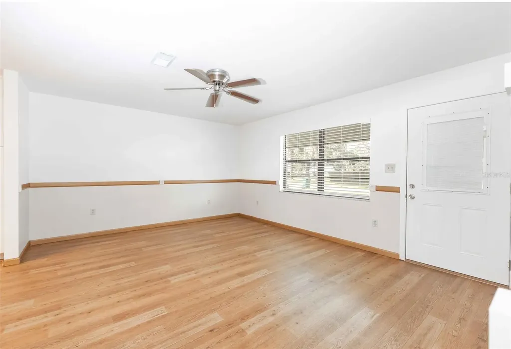 301 Curry Street Wildwood FL 34785
