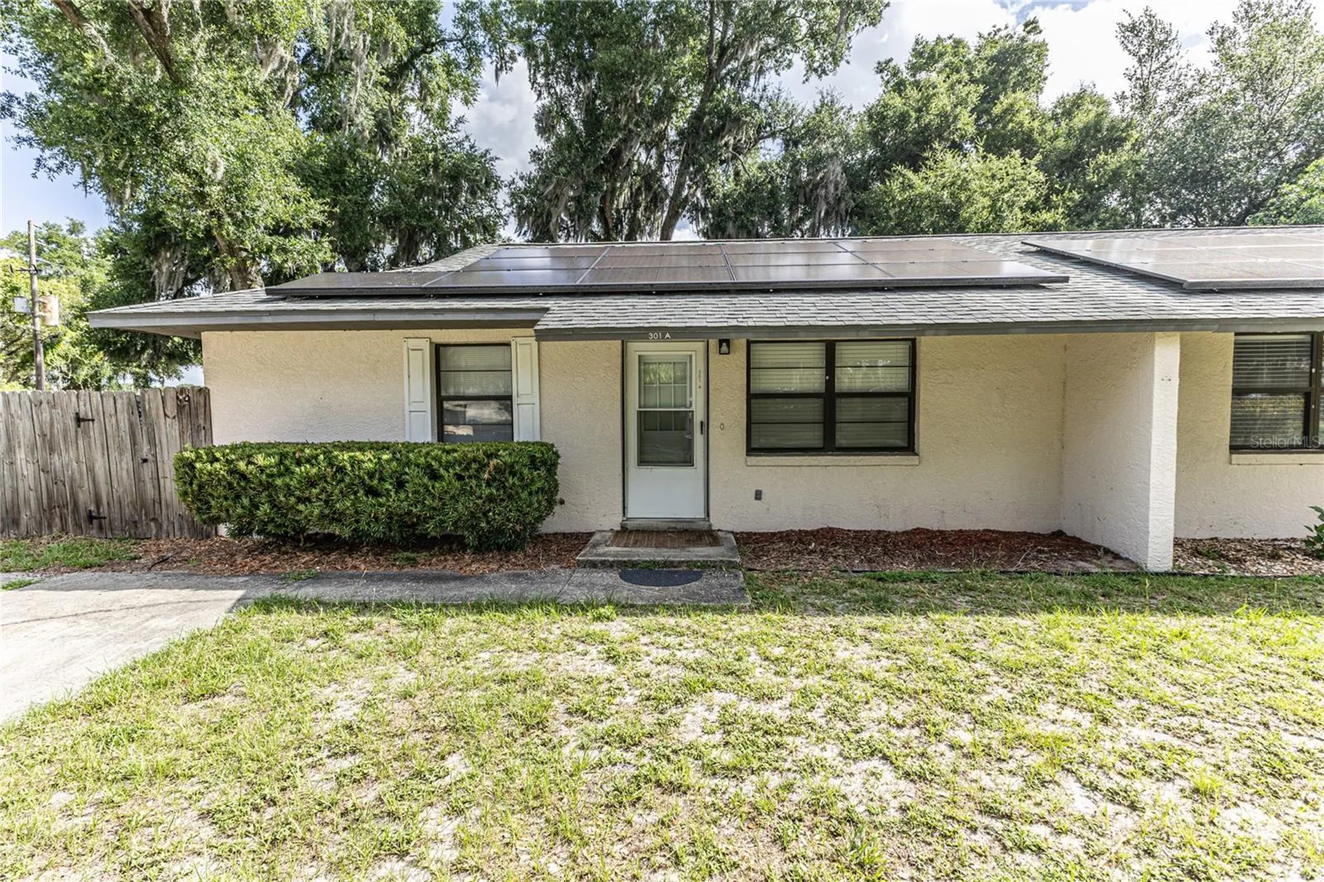 301 Curry Street Wildwood FL 34785