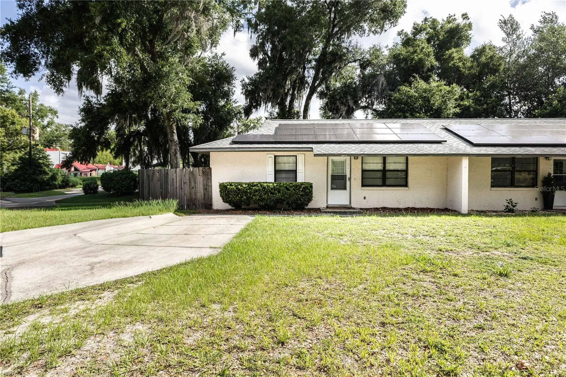301 Curry Street Wildwood FL 34785