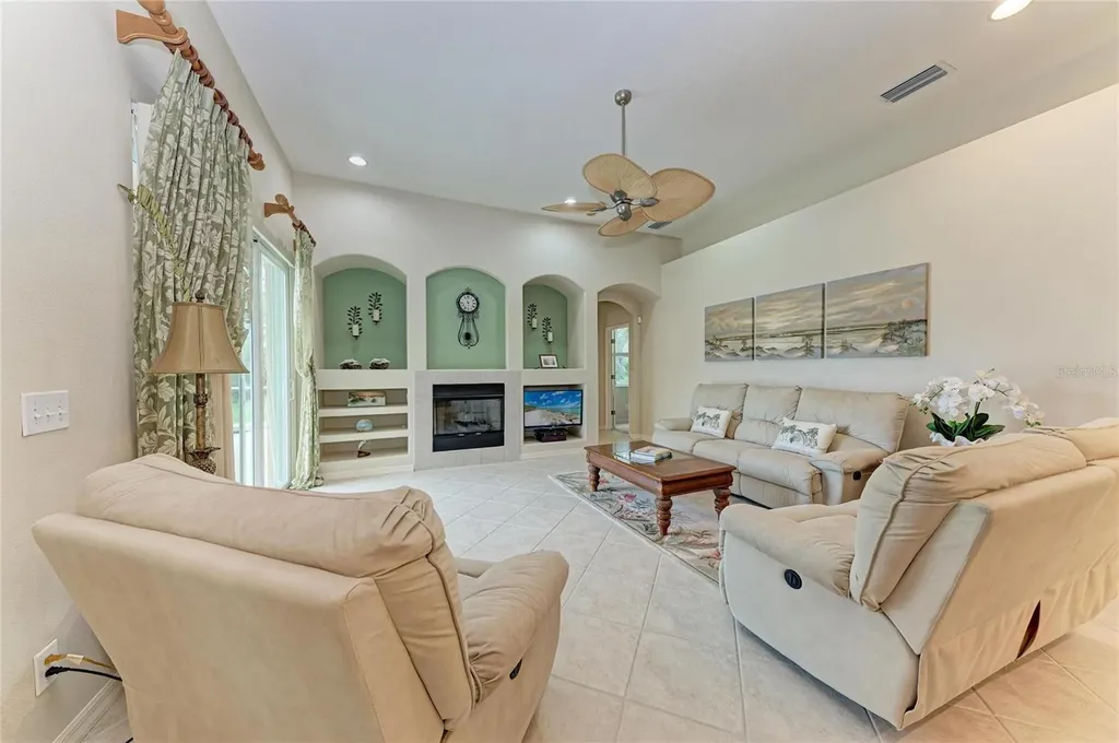 5316 Creekside Trail Sarasota FL 34243