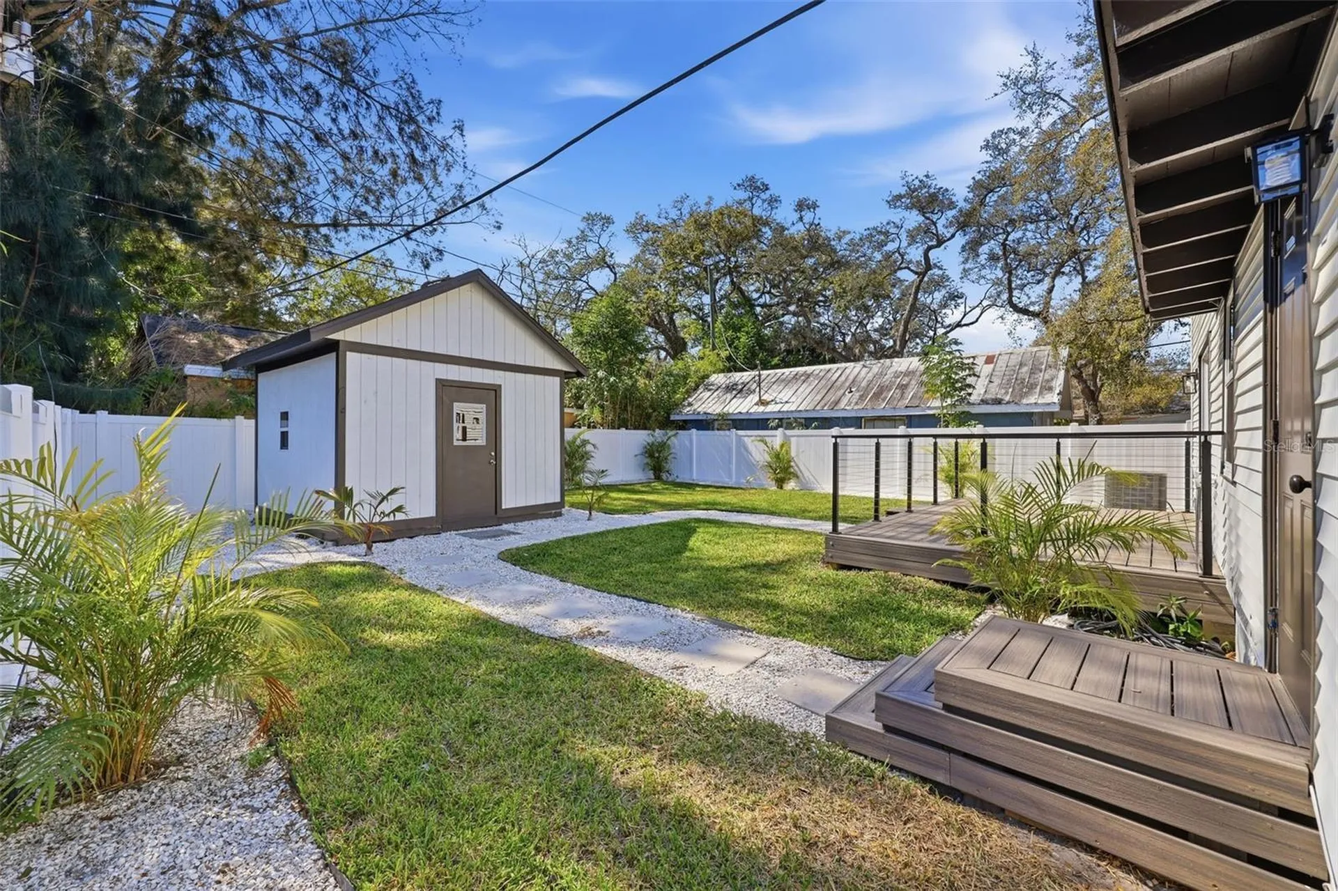 727 16th Ave NW Largo FL 33770