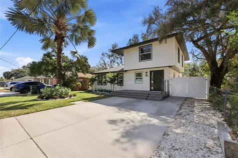 727 16th Ave NW Largo FL 33770