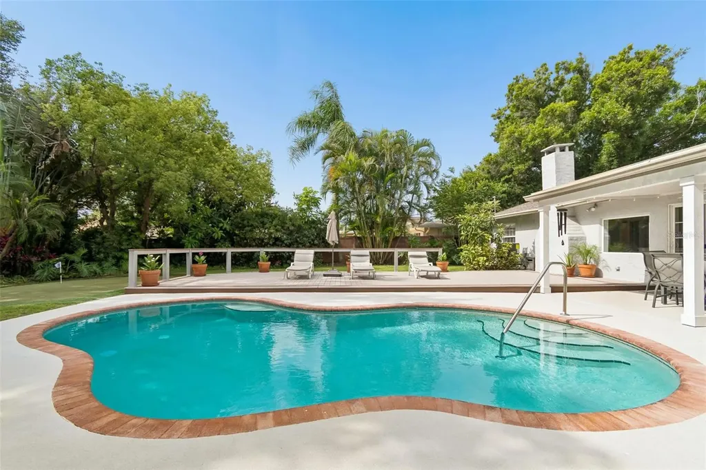 1865 Allendale Drive Clearwater FL 33760