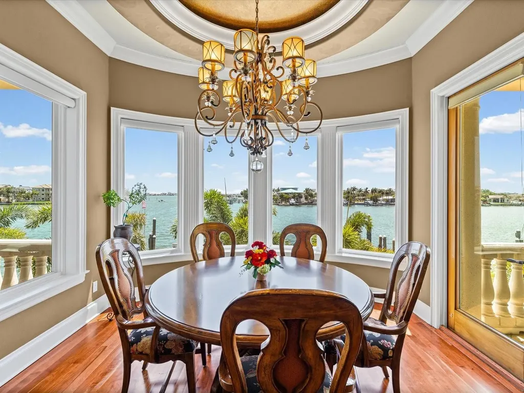 6224 Pasadena Point Boulevard Gulfport FL 33707