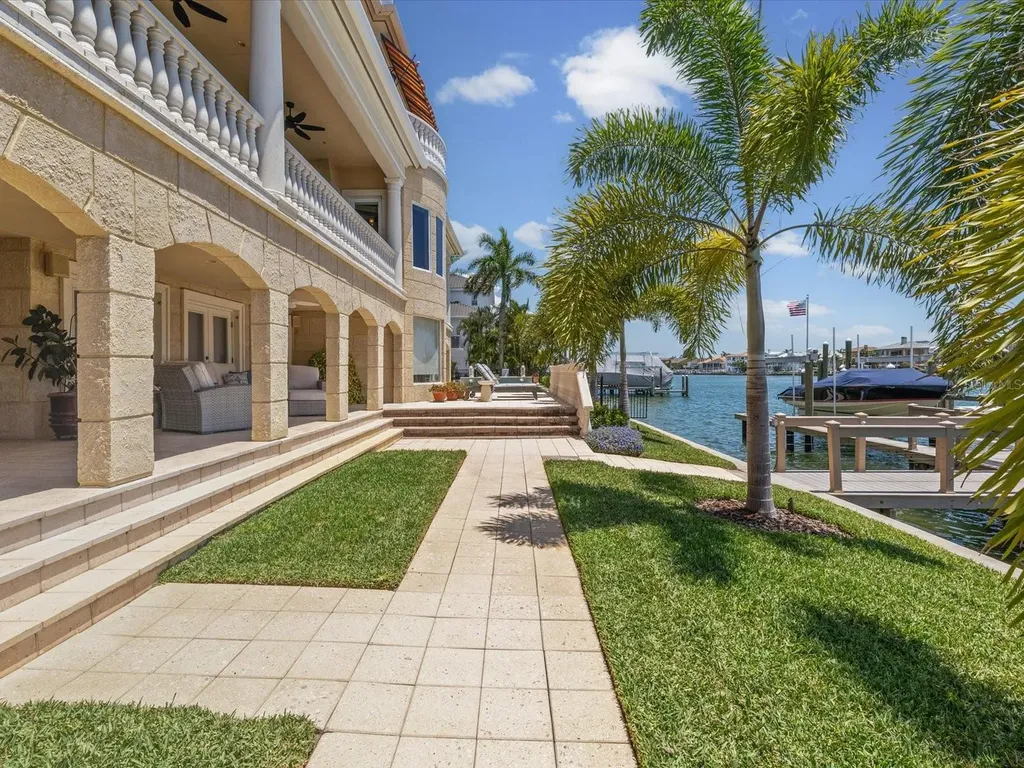 6224 Pasadena Point Boulevard Gulfport FL 33707