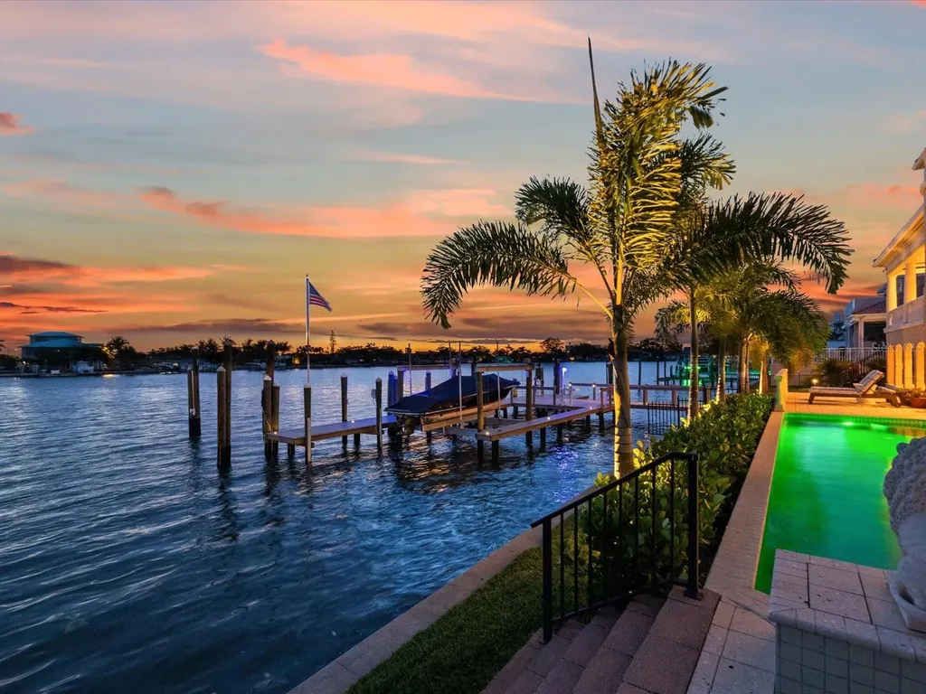 6224 Pasadena Point Boulevard Gulfport FL 33707