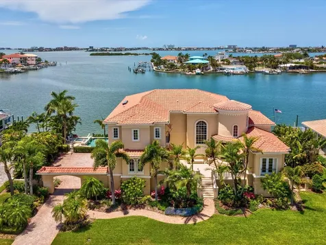 6224 Pasadena Point Boulevard Gulfport FL 33707