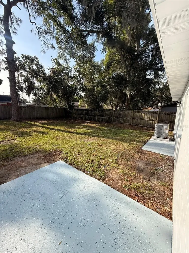 611 Limber Lane Lakeland FL 33810