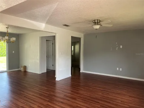 1401 Floradel Avenue Leesburg FL 34748