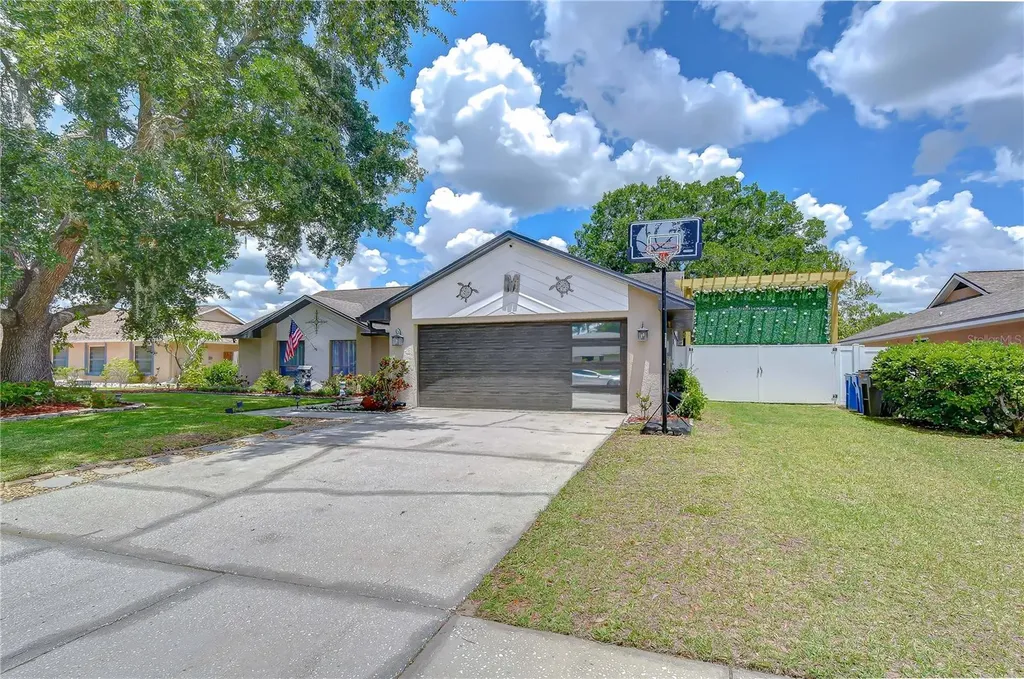 15747 Scrimshaw Drive Tampa FL 33624