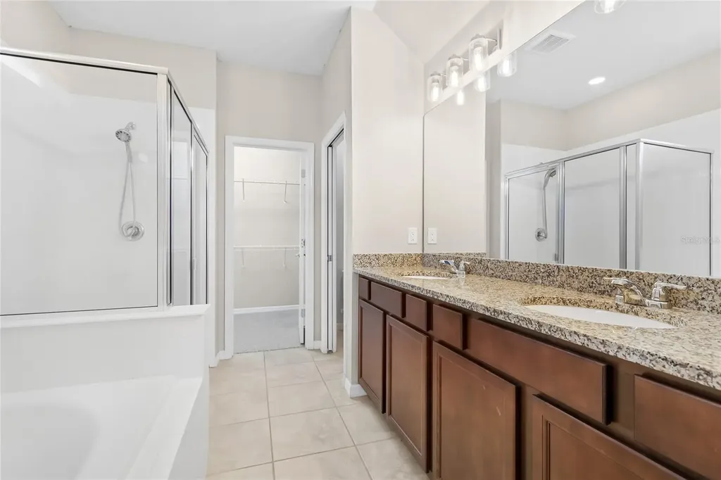 6574 Kenava Loop Palmetto FL 34221