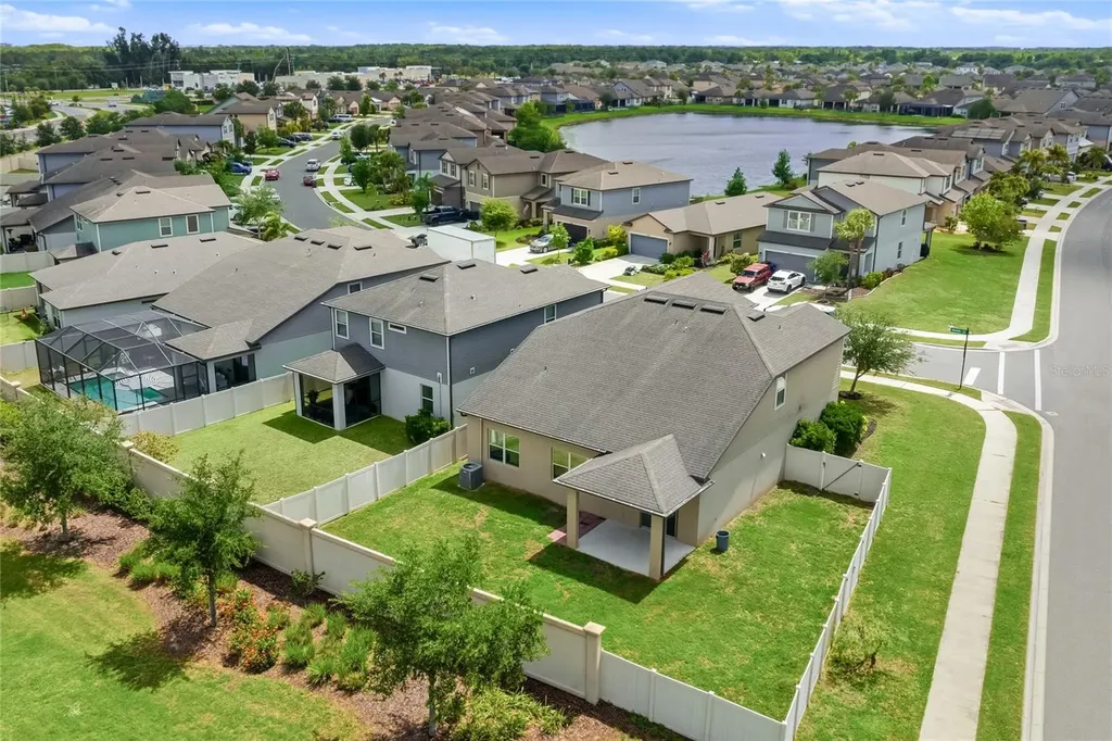 6574 Kenava Loop Palmetto FL 34221