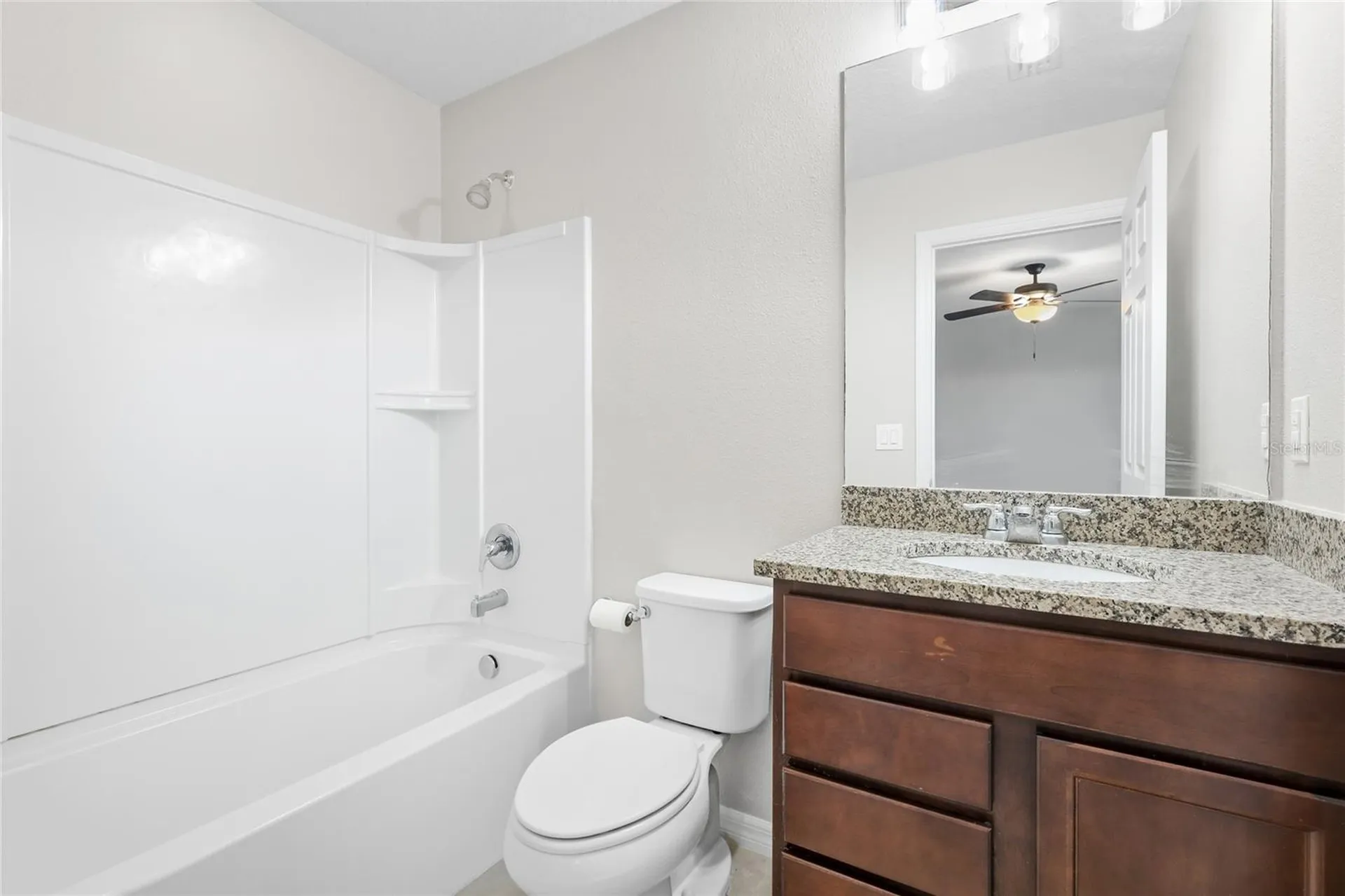 6574 Kenava Loop Palmetto FL 34221