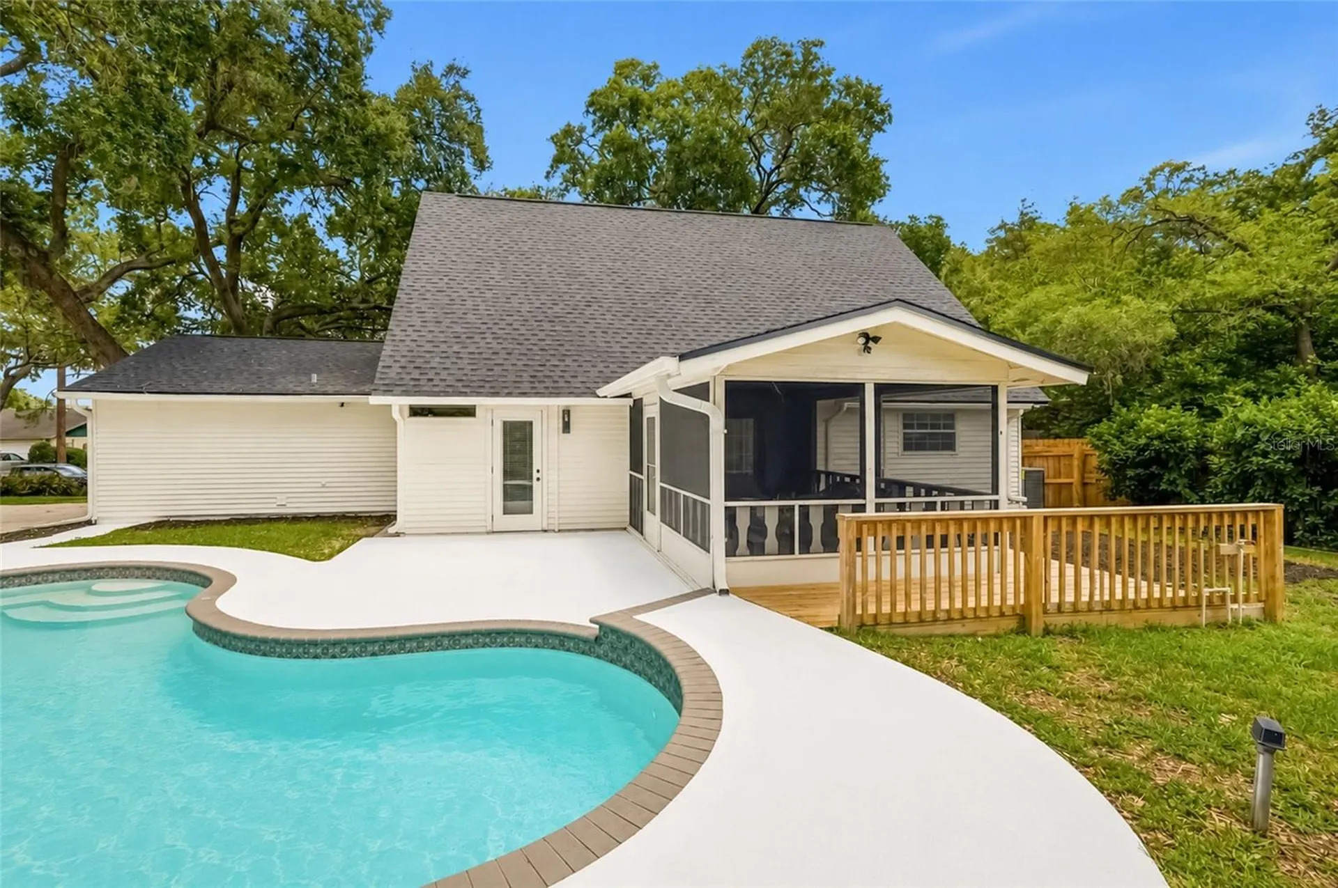 1102 Samy Drive Tampa FL 33613