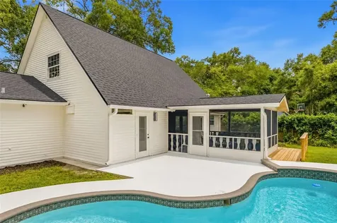 1102 Samy Drive Tampa FL 33613
