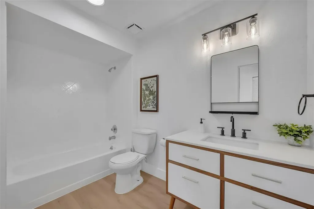 2615 Alabaster Avenue Orlando FL 32833