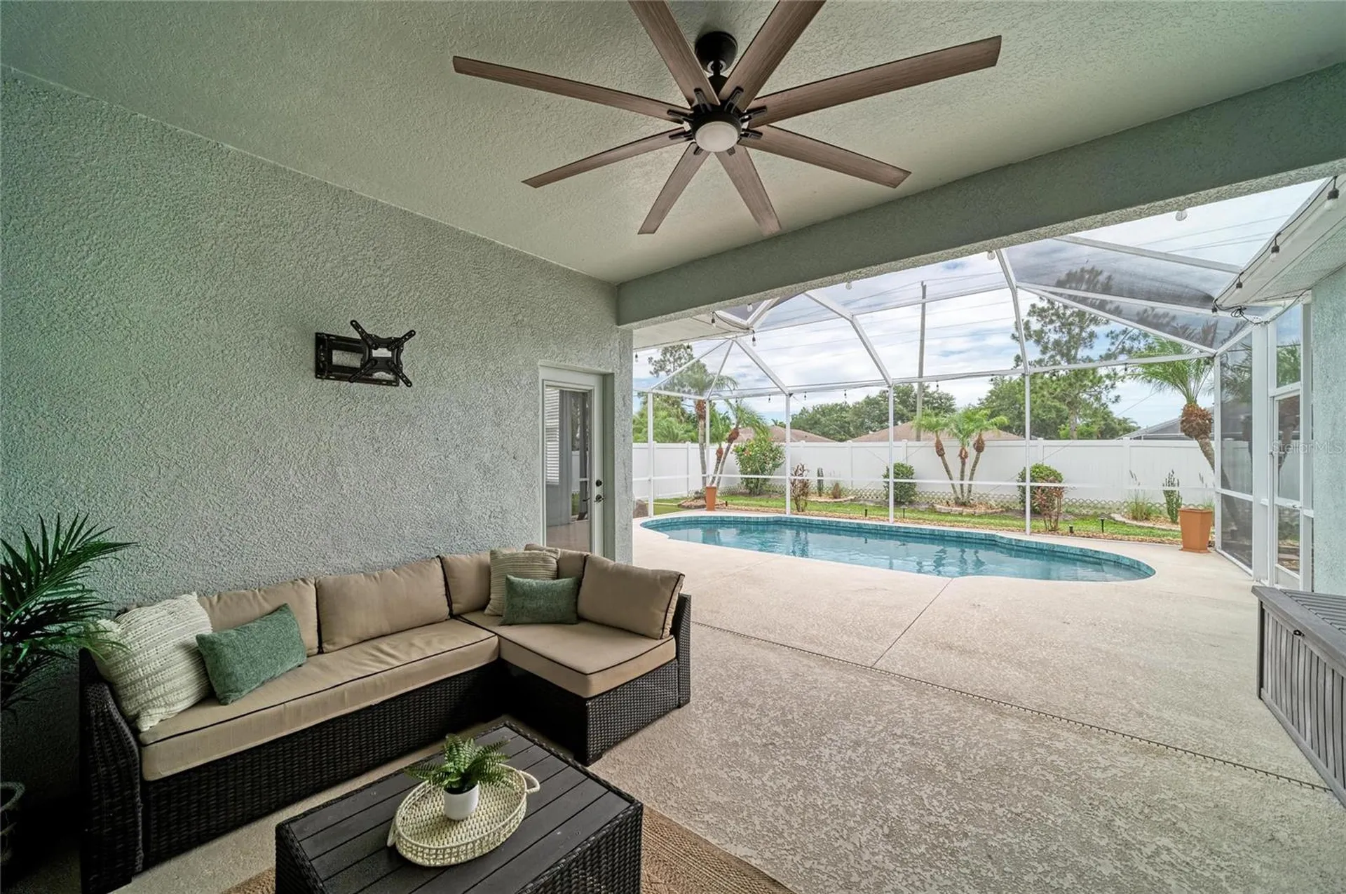 6750 64th Terrace E Bradenton FL 34203