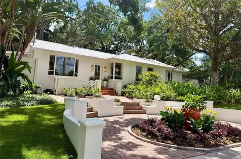 1311 E Park Circle Tampa FL 33604