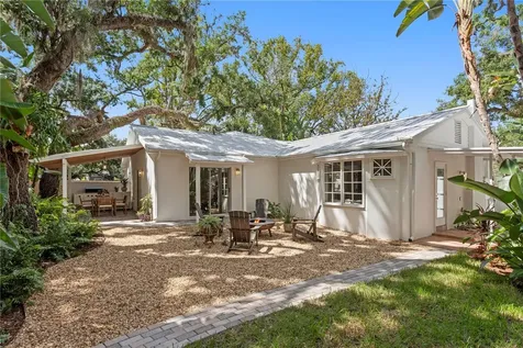 1311 E Park Circle Tampa FL 33604
