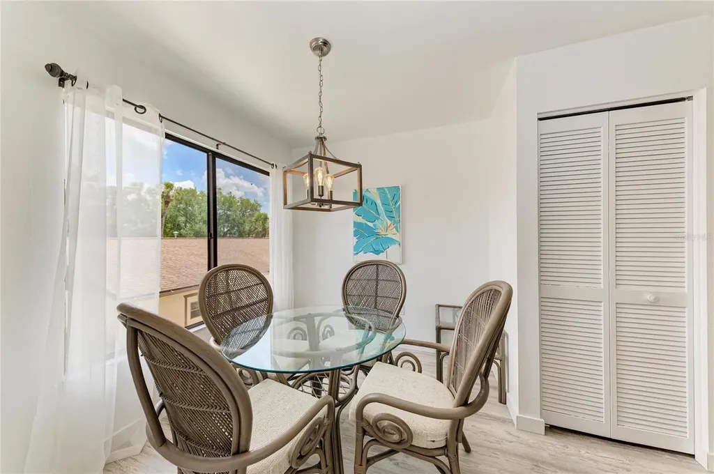 5709 Avista Drive Sarasota FL 34243
