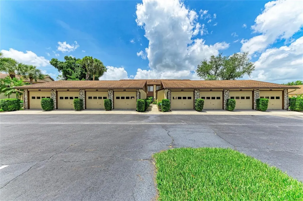 5709 Avista Drive Sarasota FL 34243