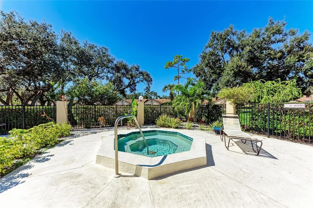 5709 Avista Drive Sarasota FL 34243