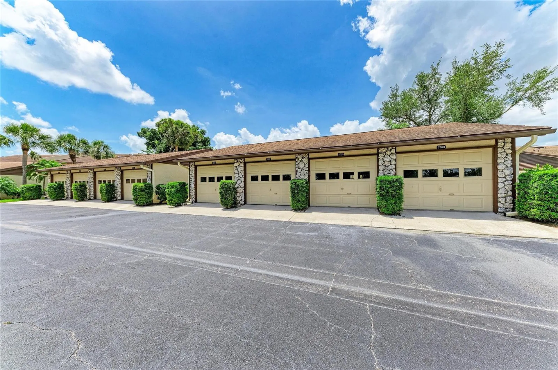 5709 Avista Drive Sarasota FL 34243