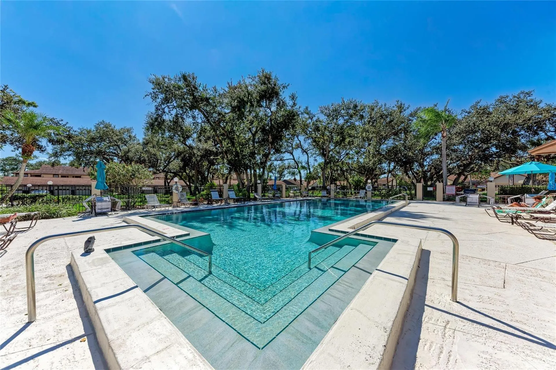 5709 Avista Drive Sarasota FL 34243