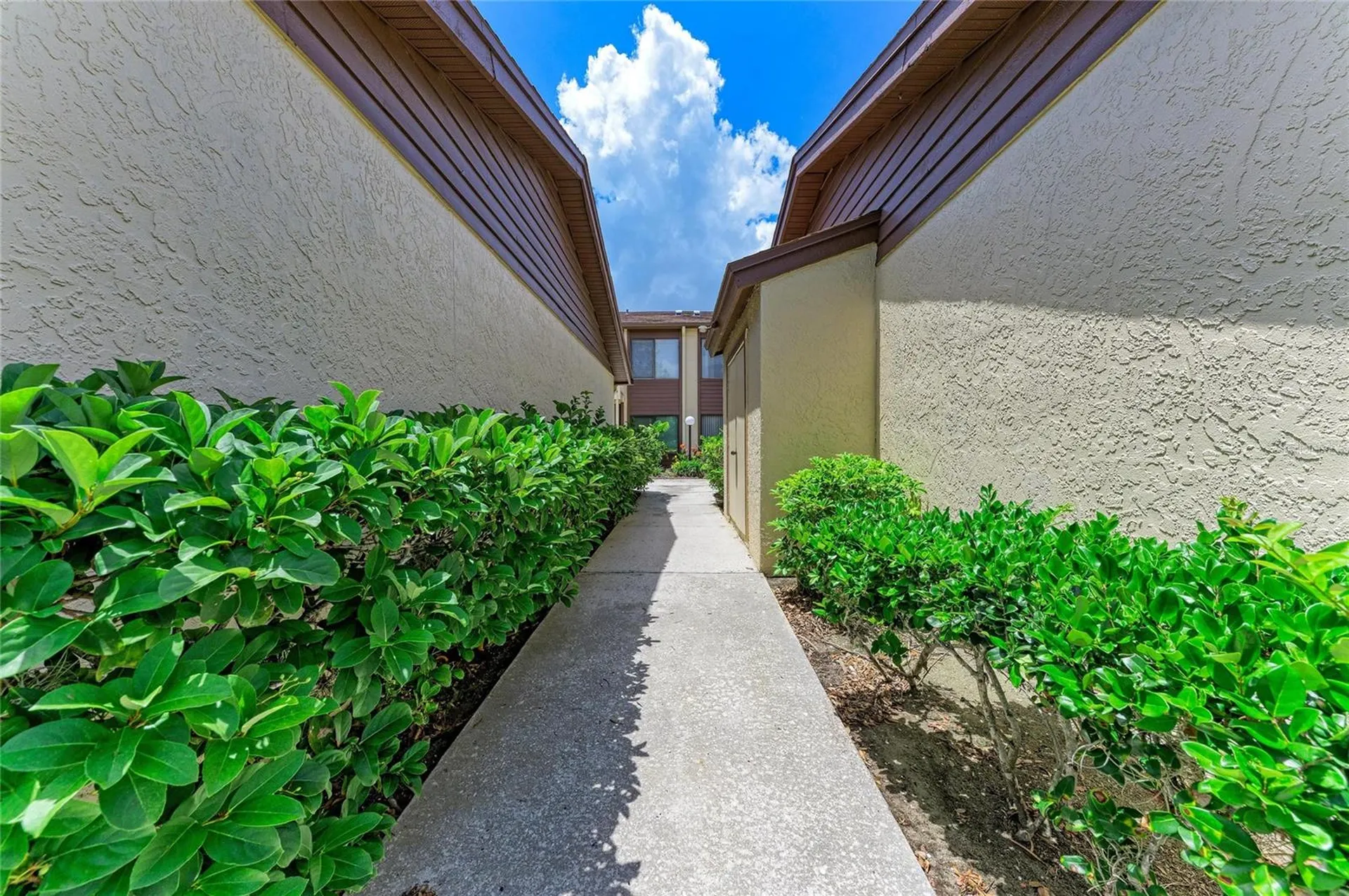 5709 Avista Drive Sarasota FL 34243