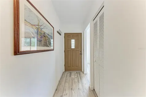 5709 Avista Drive Sarasota FL 34243