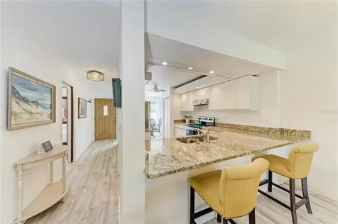 5709 Avista Drive Sarasota FL 34243