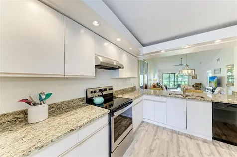 5709 Avista Drive Sarasota FL 34243