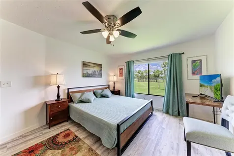 5709 Avista Drive Sarasota FL 34243