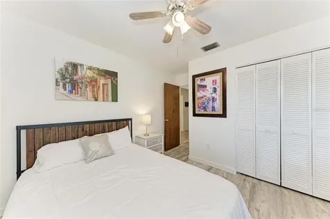 5709 Avista Drive Sarasota FL 34243