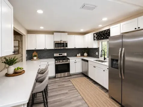 5667 Creekwood Drive Sarasota FL 34233