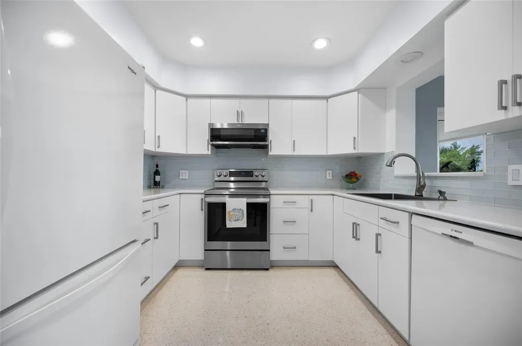 524 S Neponsit Drive Venice FL 34293