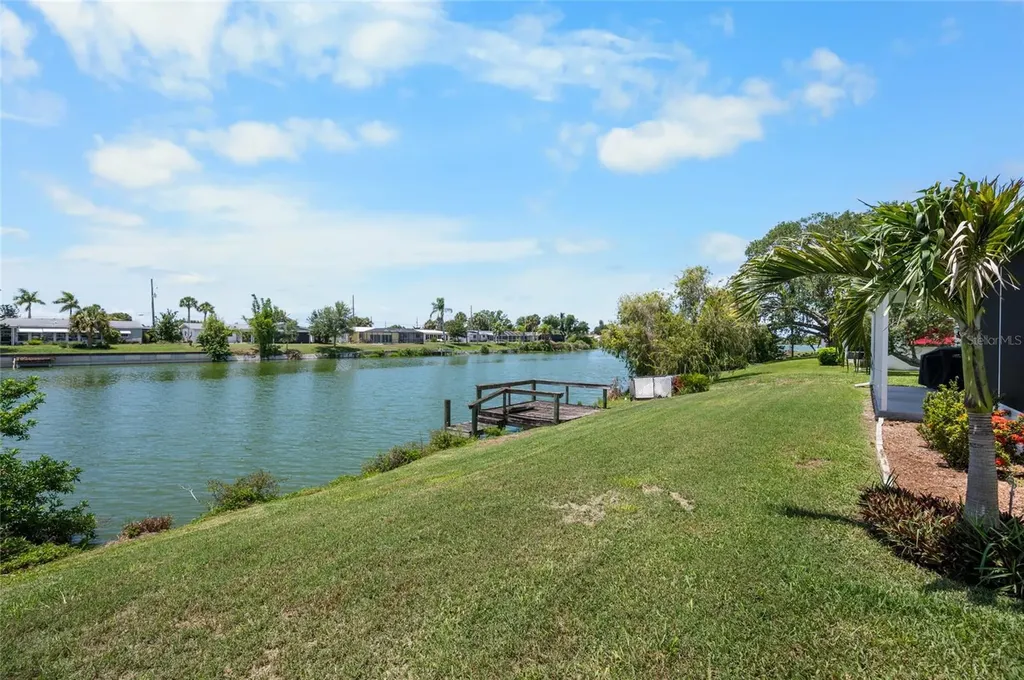 524 S Neponsit Drive Venice FL 34293