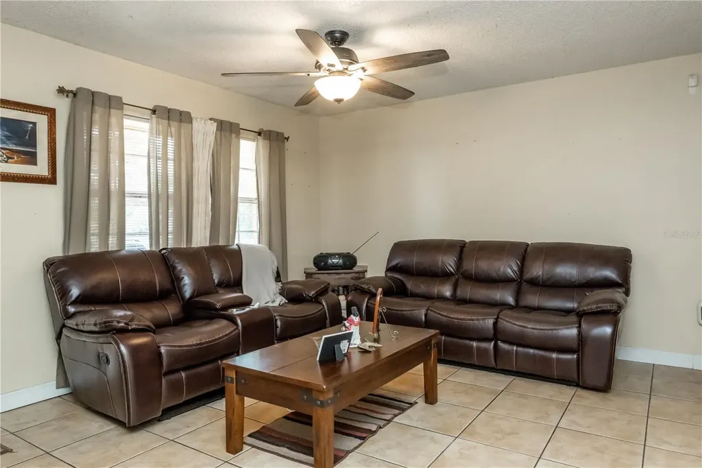 6424 Swallow Hill Drive Orlando FL 32818